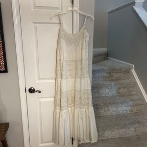 Love the Label off white long dress, size XS, beautiful appliqué
